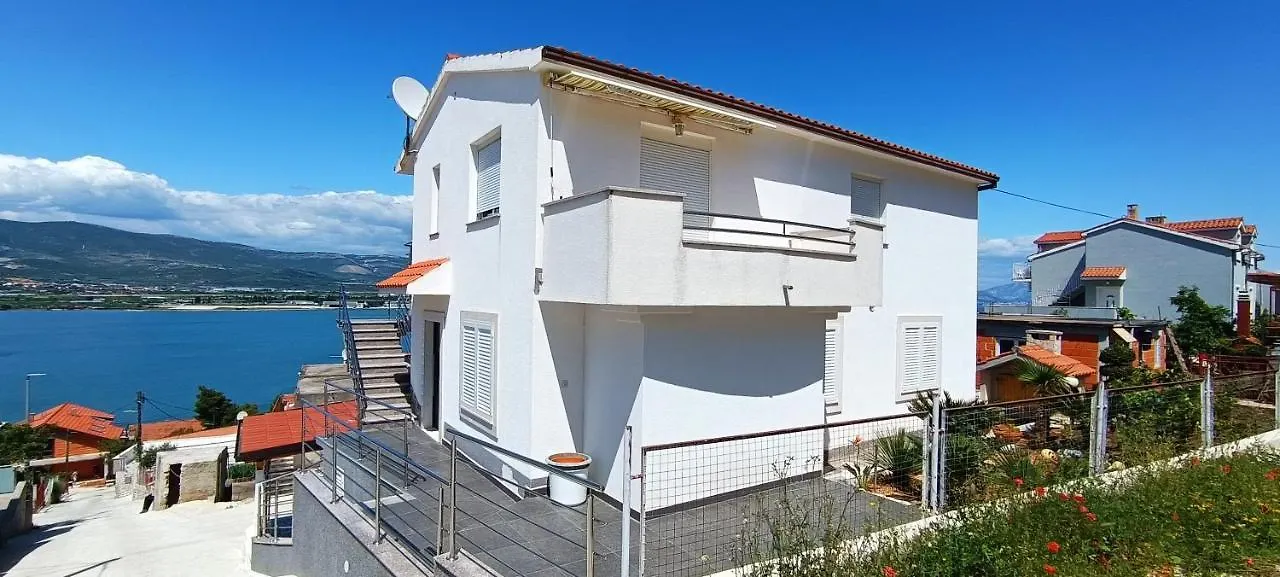 Apartman Renata & Apartman Maja Trogir Appartement