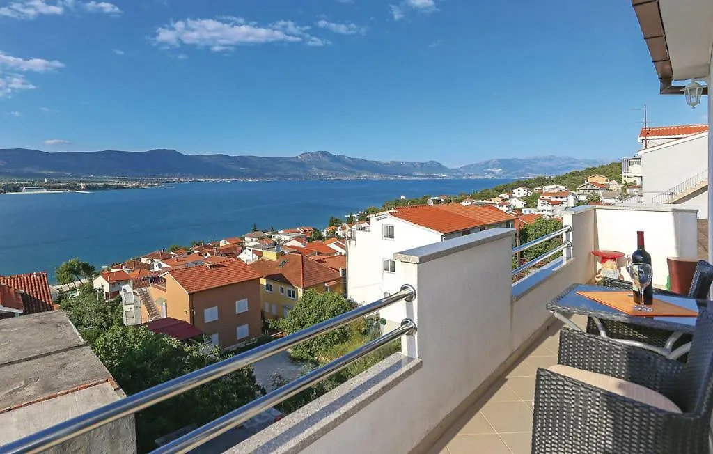 Apartman Renata & Apartman Maja Trogir Appartement