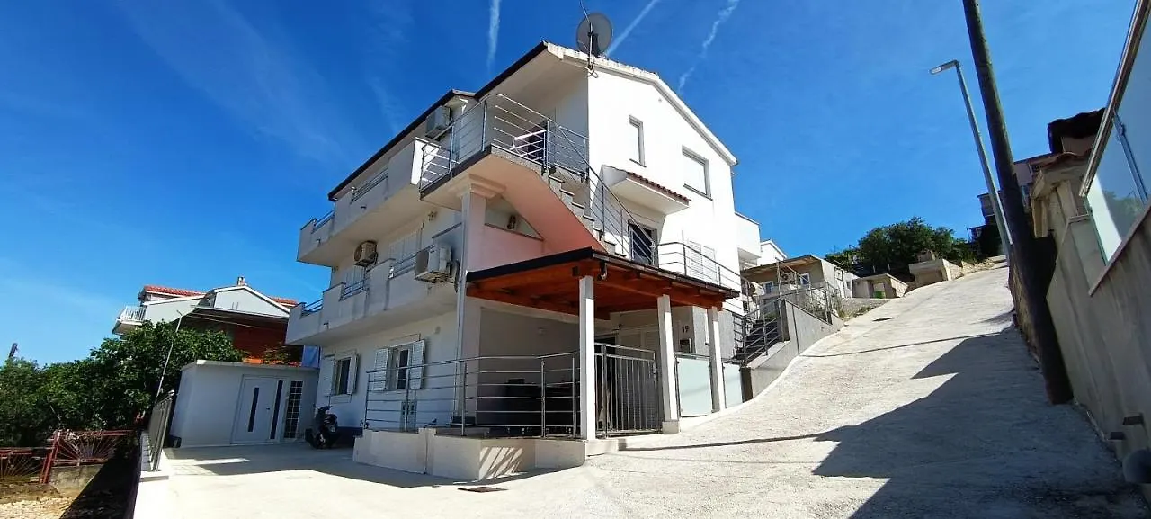 Apartman Renata & Apartman Maja Trogir Kroatien